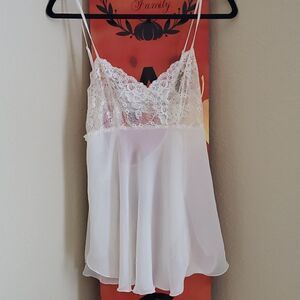 VICTORIA'S SECRET Lace Teddy  - Size Small‎